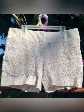 NWOT Lace Women's Shorts in White